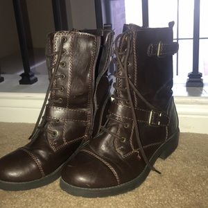 Brown boots, worn <5 times!